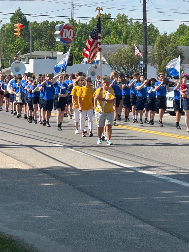 HS BAND MEMORIAL DAY PARADE